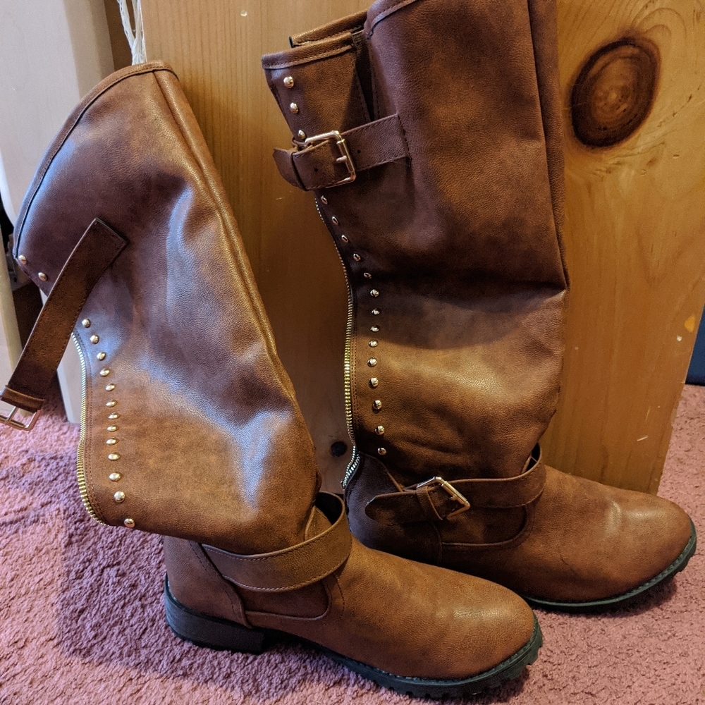 Light brown boots